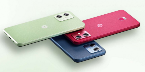 Close-up of the sleek Motorola Moto G54 5G smartphone showing its modern design.